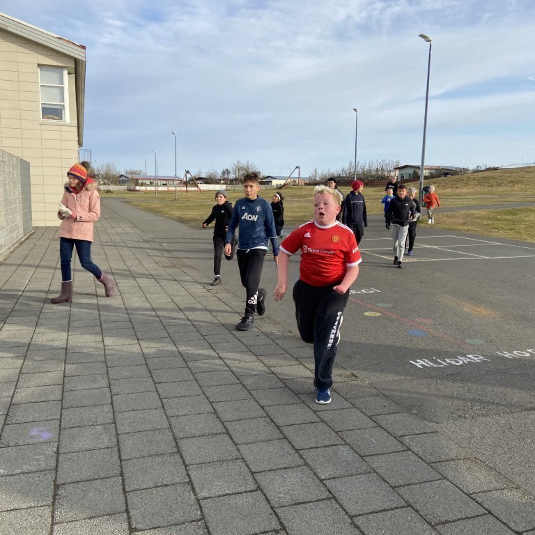 c172c6be-c4c9-442a-b00e-eeb89d04b1d0