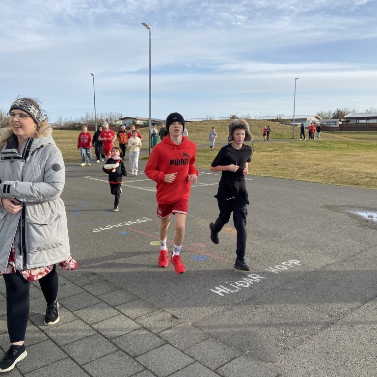 c7b295c1-a382-4315-8300-58bbee44cdc7