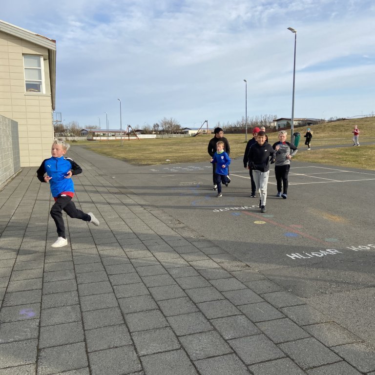 cf423108-9b36-4c69-8fbd-e47201c187fe