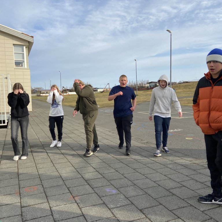 de5d5e9a-5c25-4eaf-bc22-9530ff55af5a