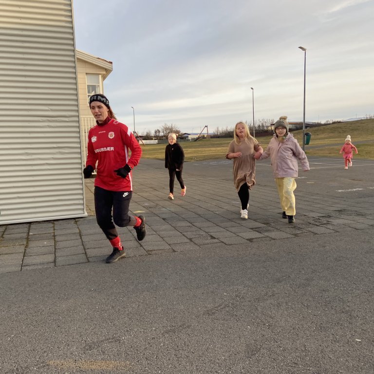 e407d276-4289-41d3-9064-a31398bad9f5