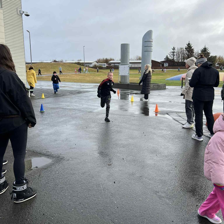 64d35a84-12e7-48d3-a1b1-0cf3138682e7