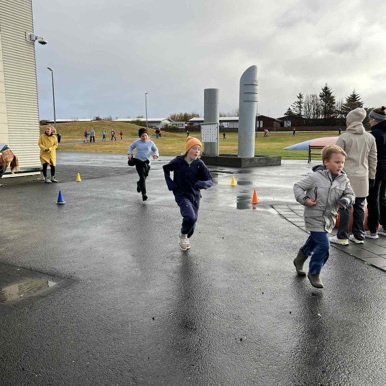 71c8b787-8b34-40e8-bad9-f57c47435f06