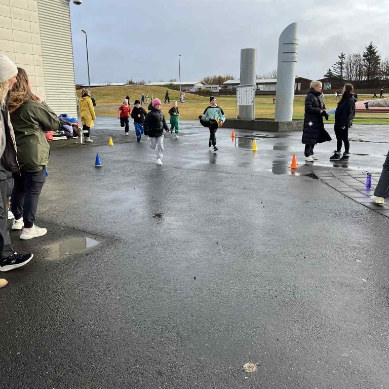 dd434702-6d43-46fa-bb37-f67c735e6cb2