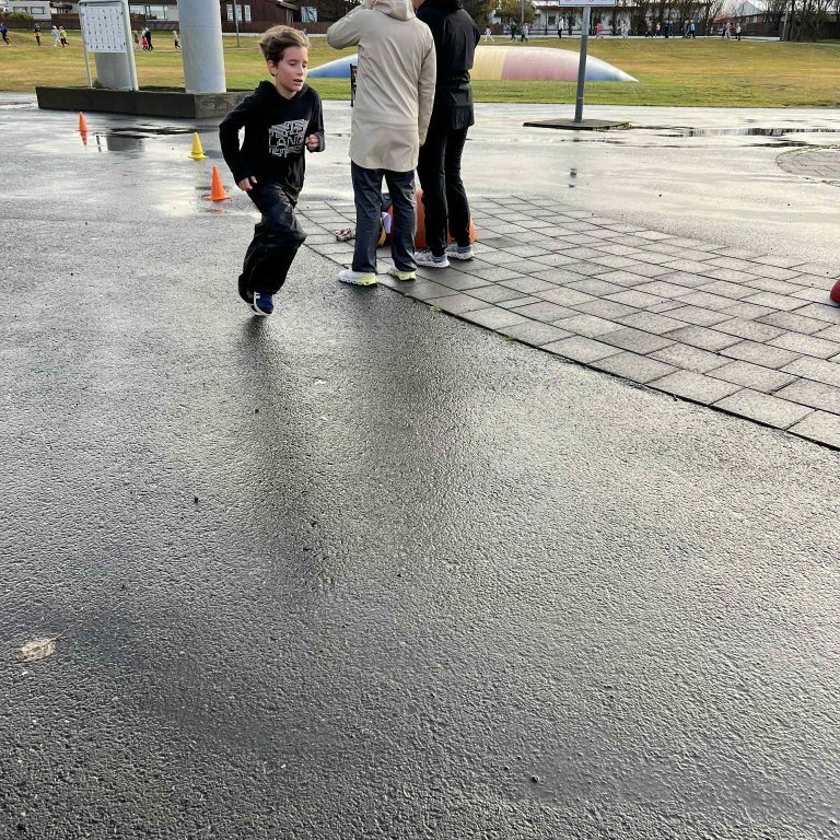 f82deabe-62b3-4aef-9be4-9cd3b9dce1ff-1