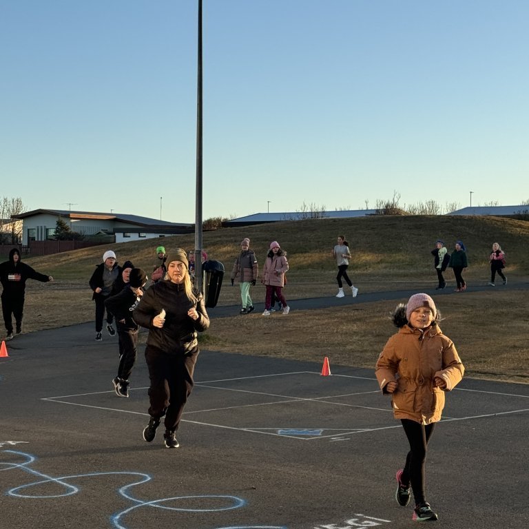 20241004_083919075_ios