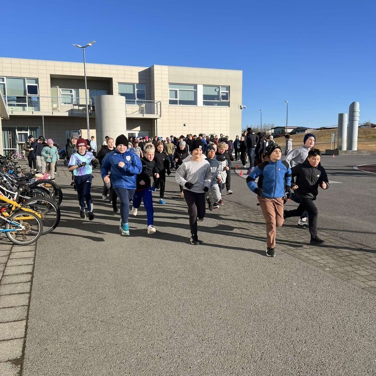 461843689_561443116358199_8151469830611885558_n