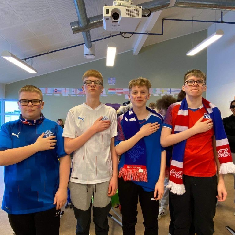 received_882441896328253