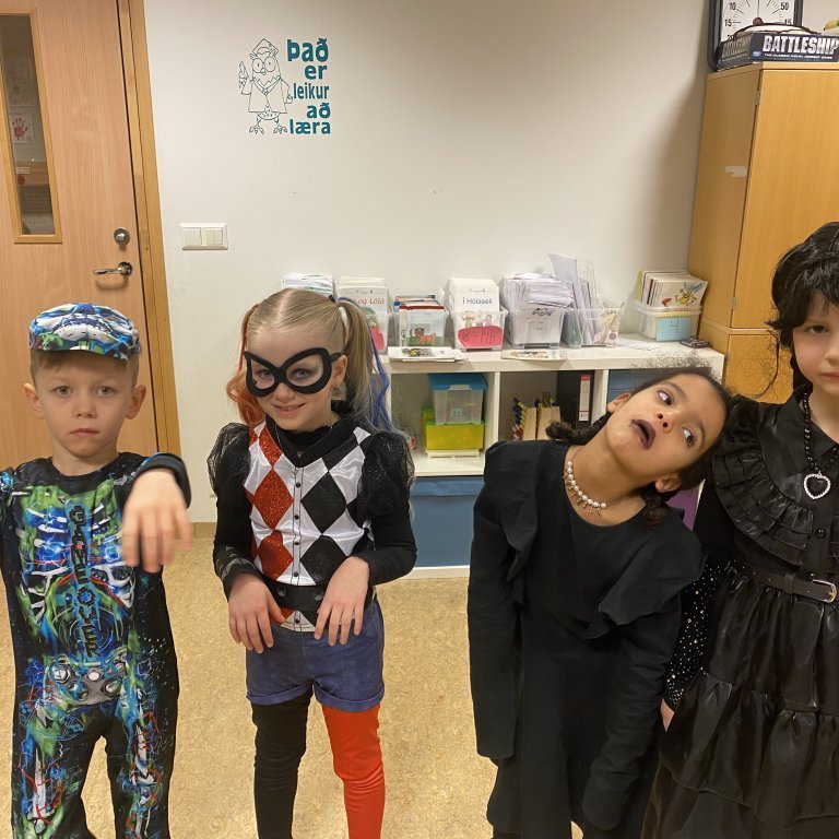 20240214_090456597_ios