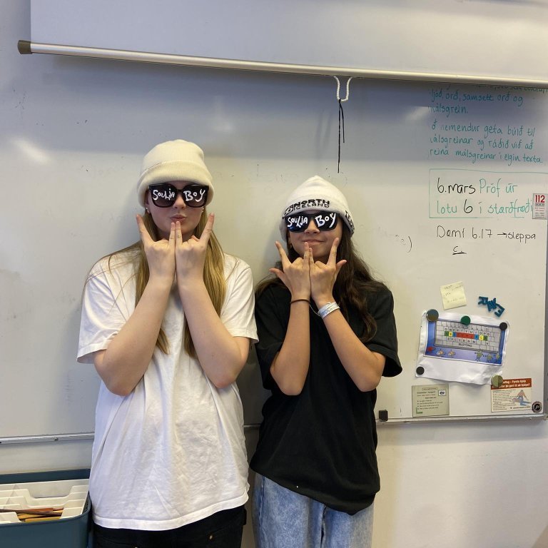 426978209_360009436911474_4445529391263056810_n