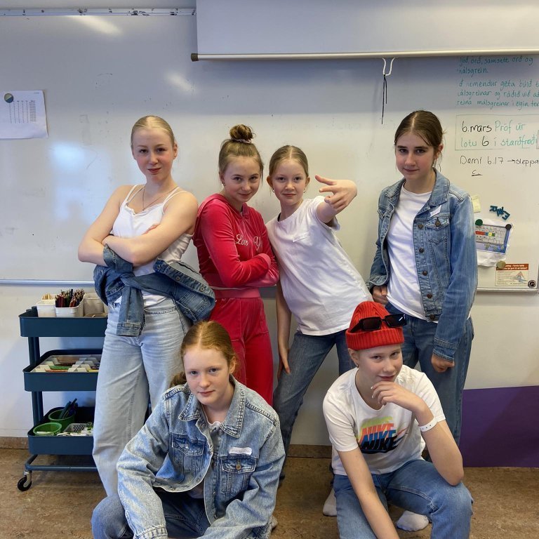 428042832_739602101618640_3907591960340254351_n