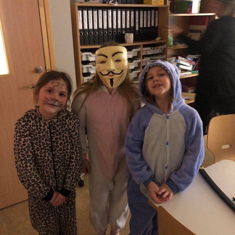 151259337_2571722493125215_922944630911176337_n