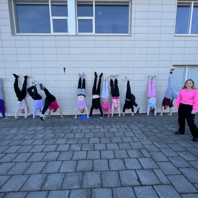 20230825_103358449_ios