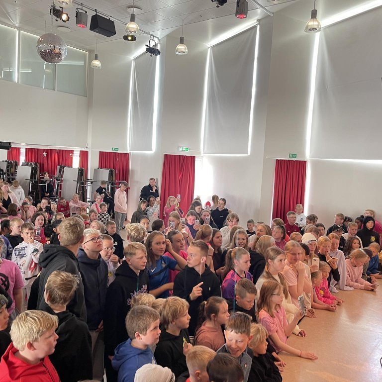 369922114_1140988850621455_1855190641704091644_n