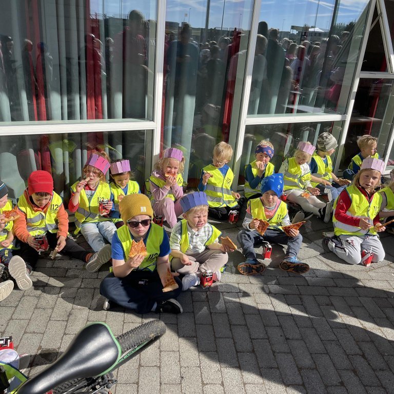 368570028_694120735907552_7047401120837368334_n