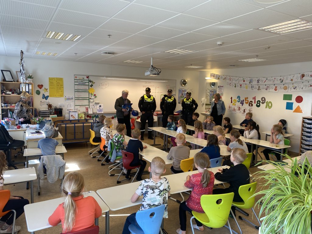 Reiðhjólahjálmar að gjöf 