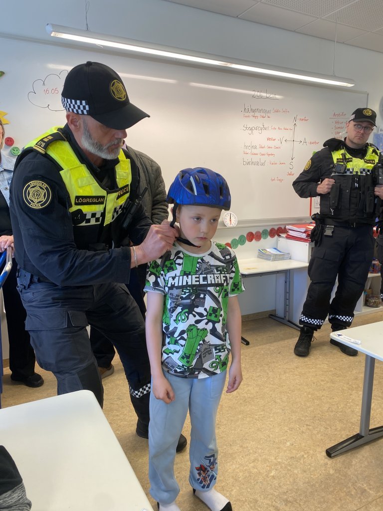 Reiðhjólahjálmar að gjöf 