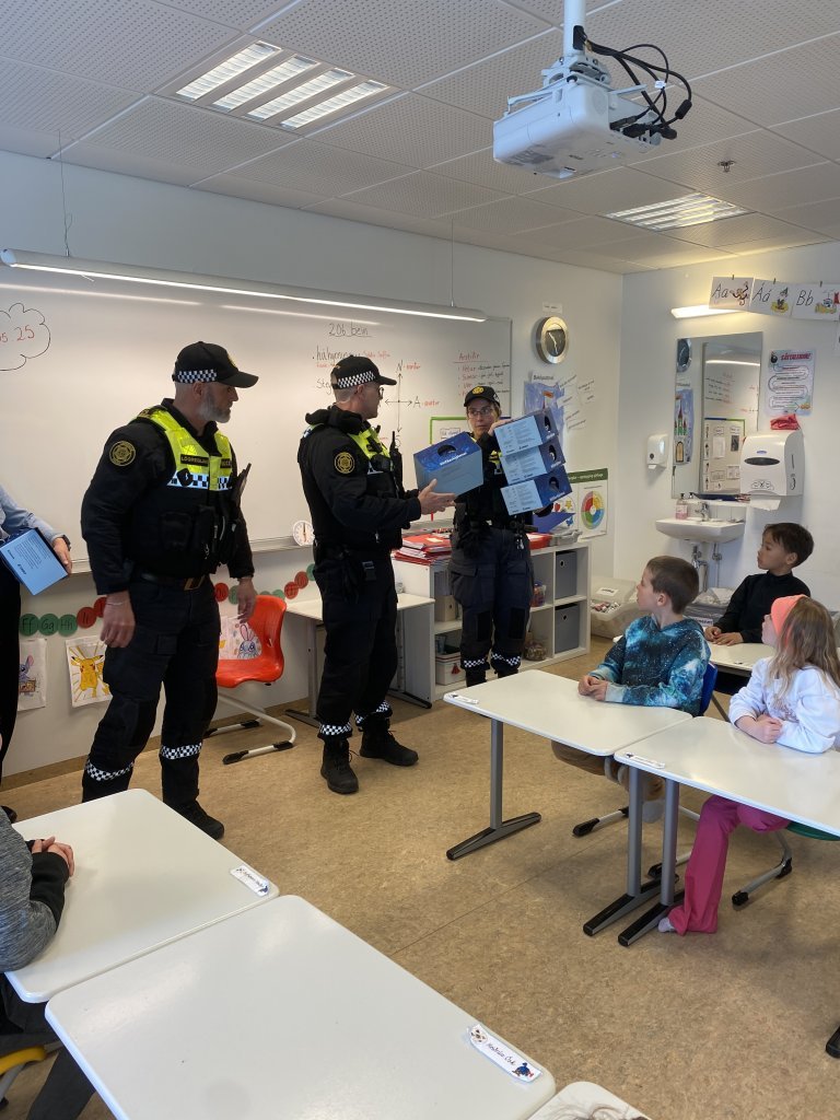Reiðhjólahjálmar að gjöf 