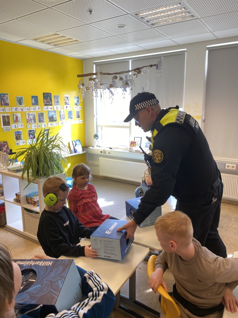 Reiðhjólahjálmar að gjöf 