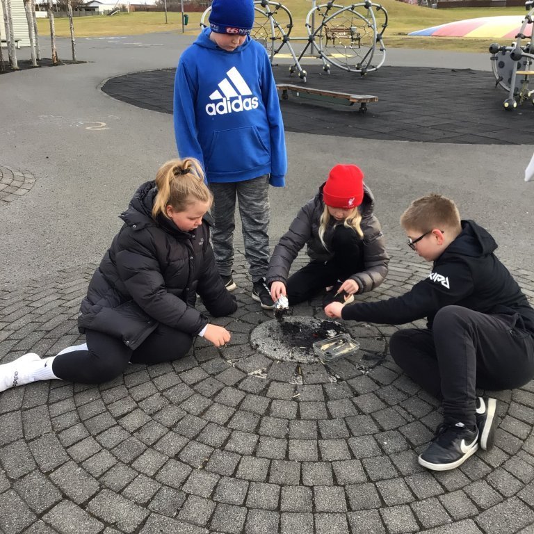 18a2bf78-5736-4423-9149-642a26ae838e