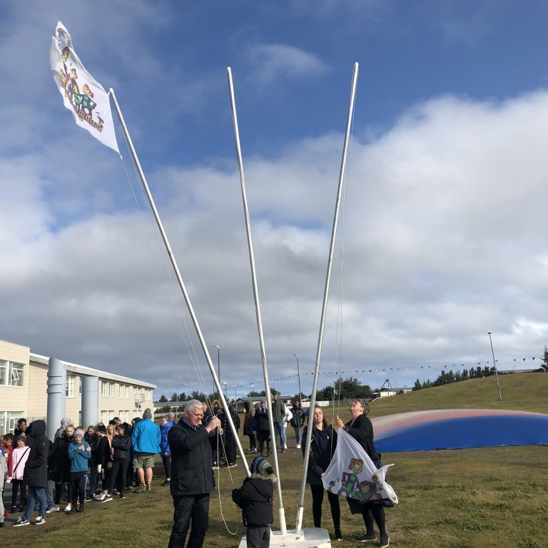 b2439bbe8bb1d450e324bd224151e717