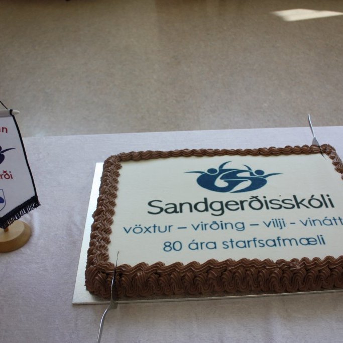 10d7e2bad23920ff12869b32068c2c98