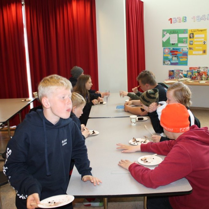 2fc7dceb90e797459920184545787a83