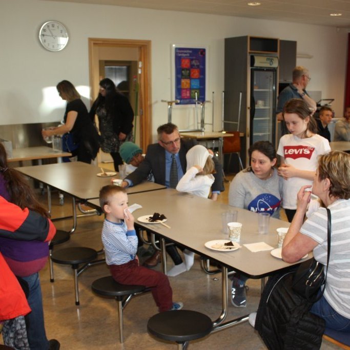 8233bfa780865c78023a3b44c42a24a1