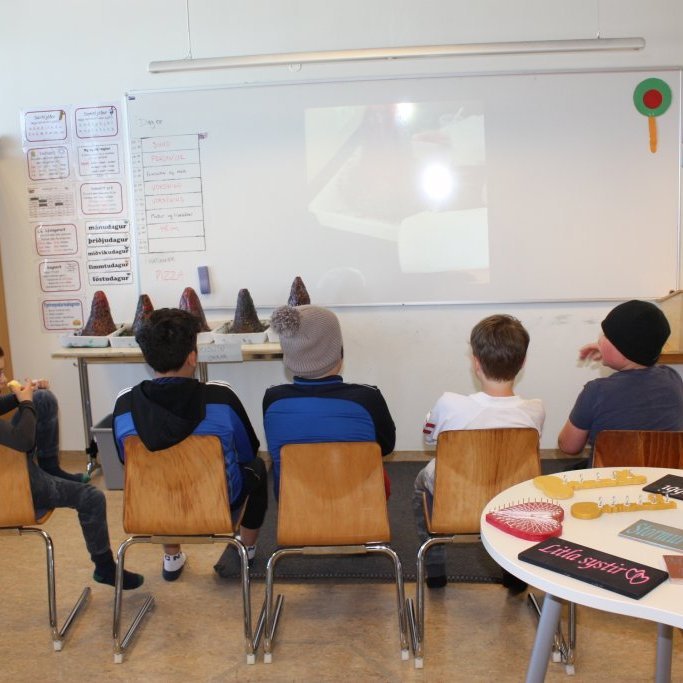 9a77cb53dc34c48f7340ecc4a47e7f80