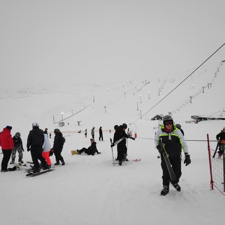 82295617_525663398076401_1629385252071800832_n