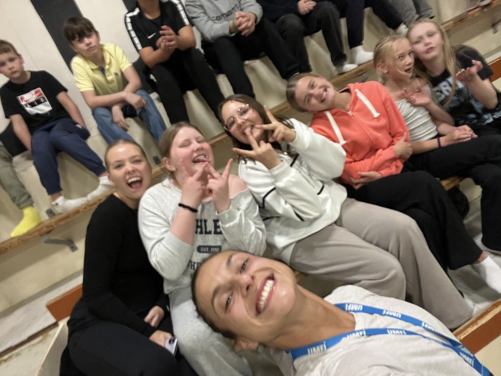 7. bekkur í skólaferð að Reykjum í Hrútafirði