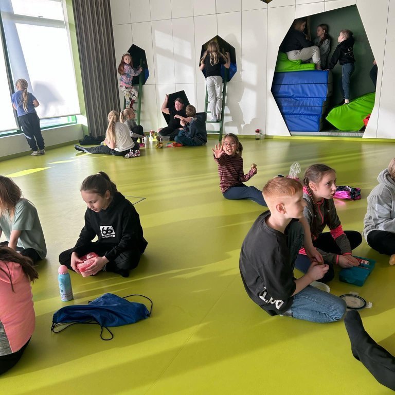 483509121_10160559284941150_2455708276123431437_n