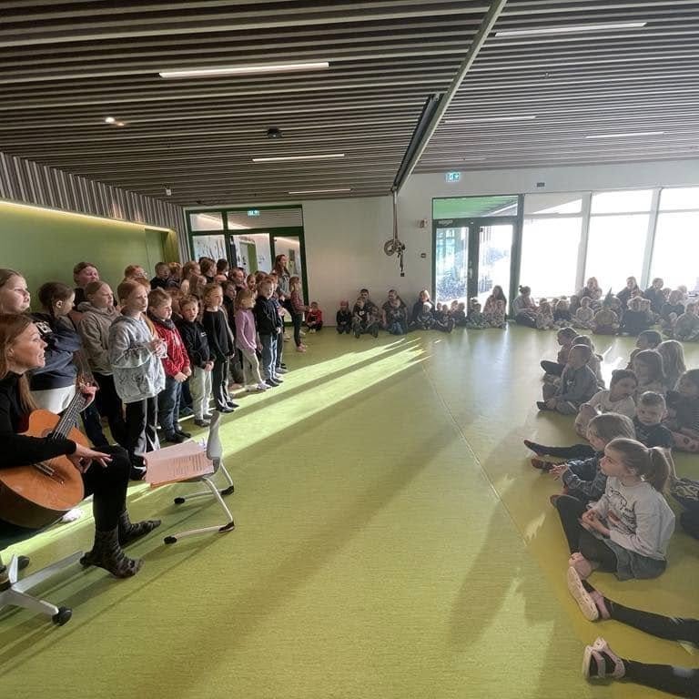 484477355_10160559284991150_4637827377992214168_n