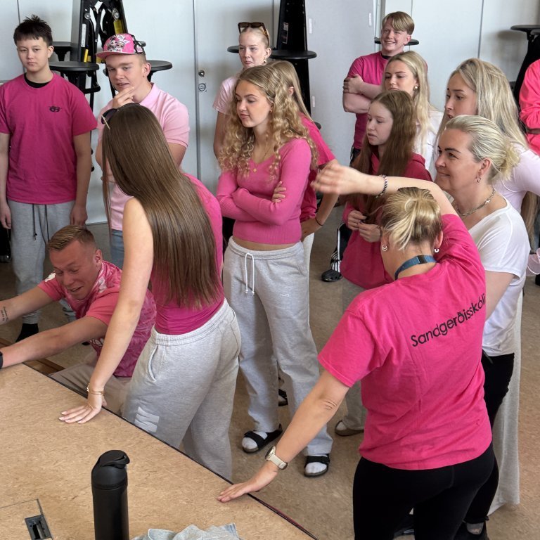 20250530_093703539_ios