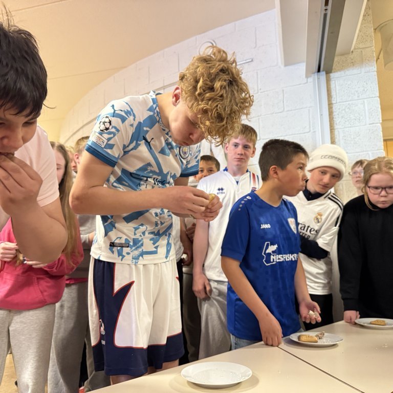 20250530_104258957_ios