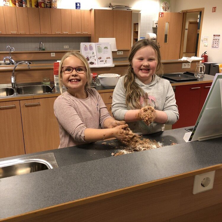 b3542a55a305b4fab4b0b1c752994ef075278a98