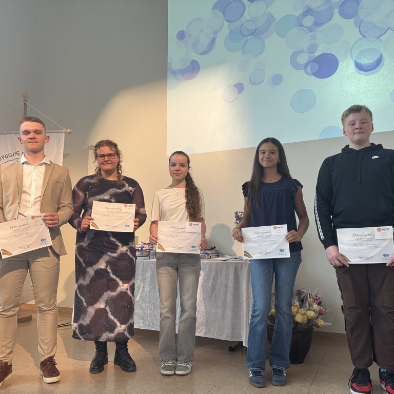 20250603_141945190_ios