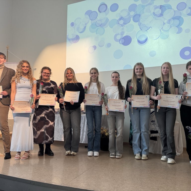 20250603_142254305_ios