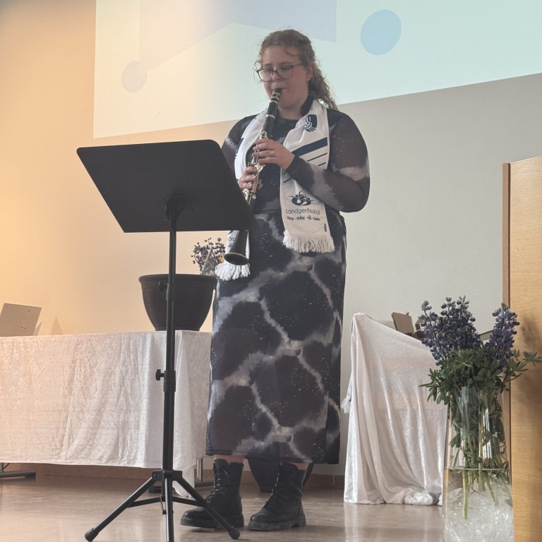 20250603_150859834_ios