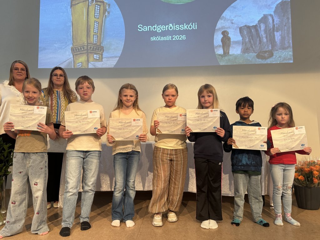 Skólaslit og útskrift 10. bekkjar