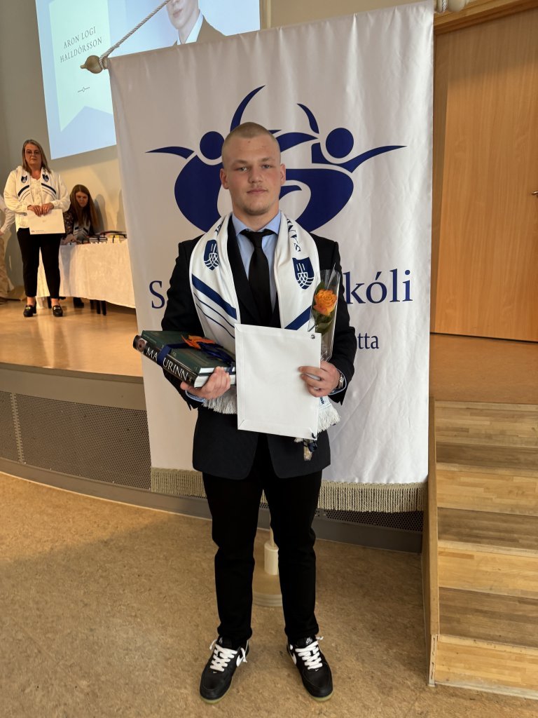 Skólaslit og útskrift 10. bekkjar