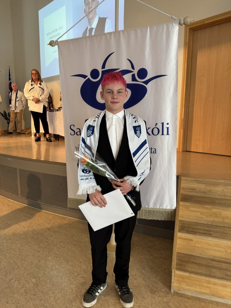 Skólaslit og útskrift 10. bekkjar