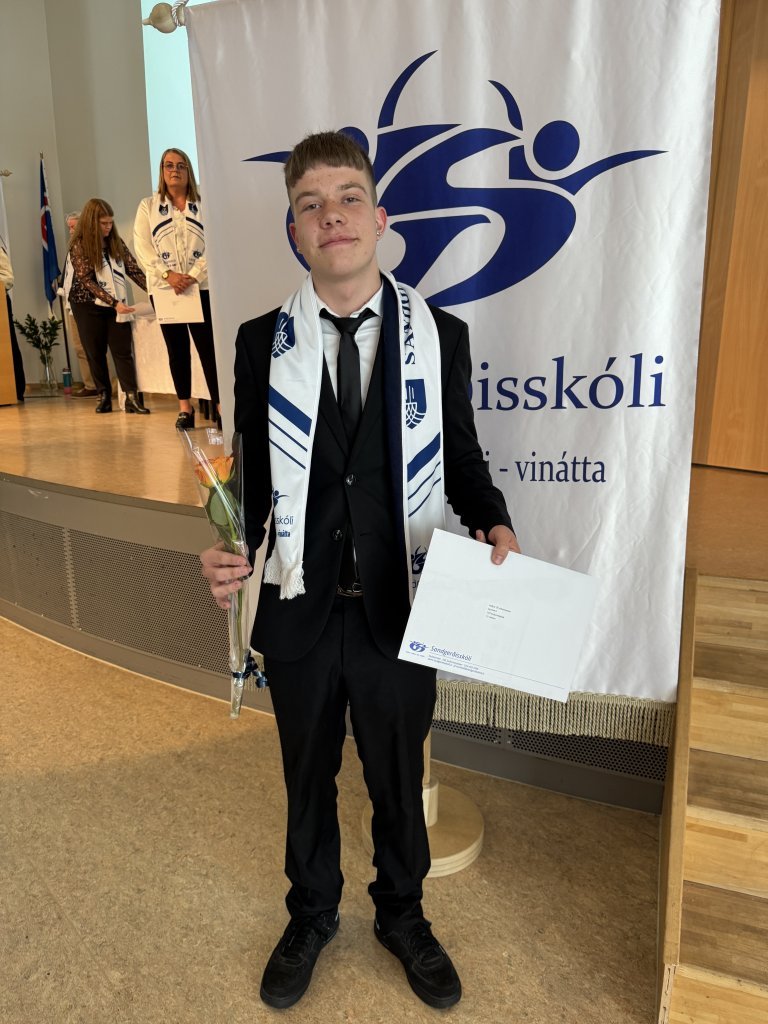 Skólaslit og útskrift 10. bekkjar
