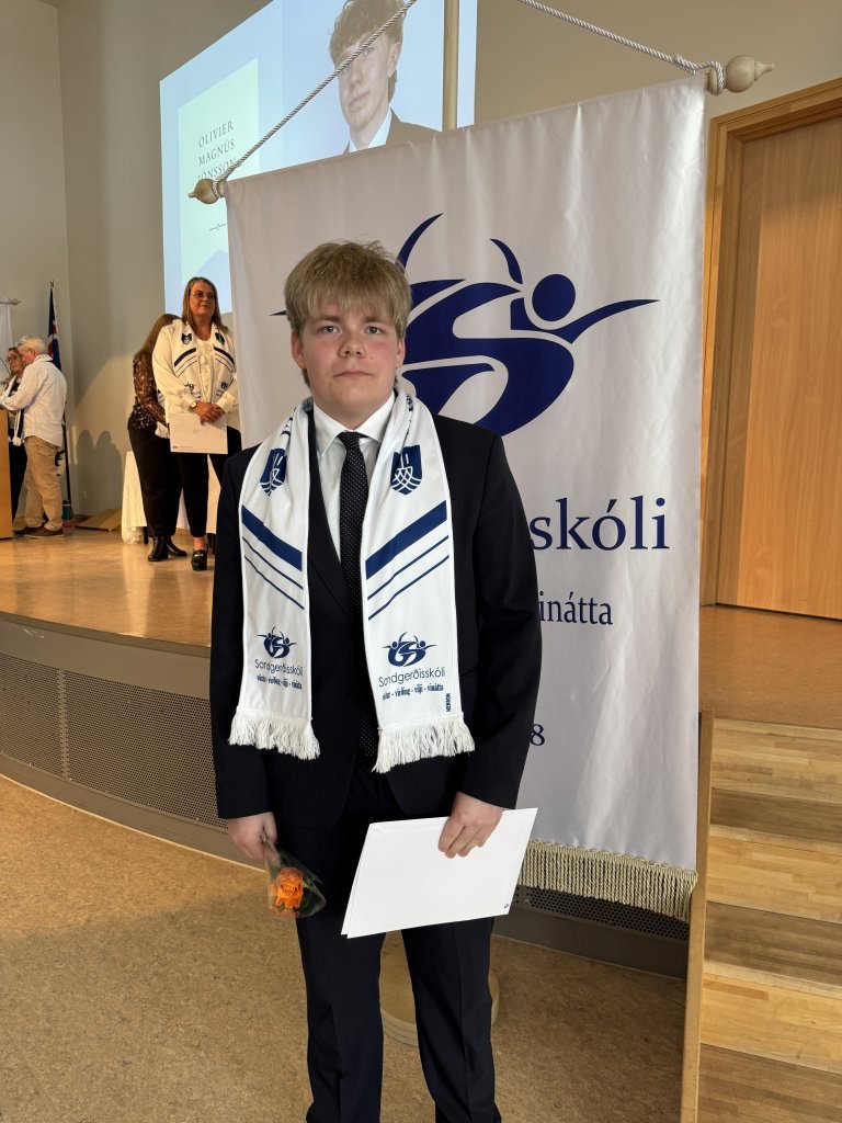 Skólaslit og útskrift 10. bekkjar