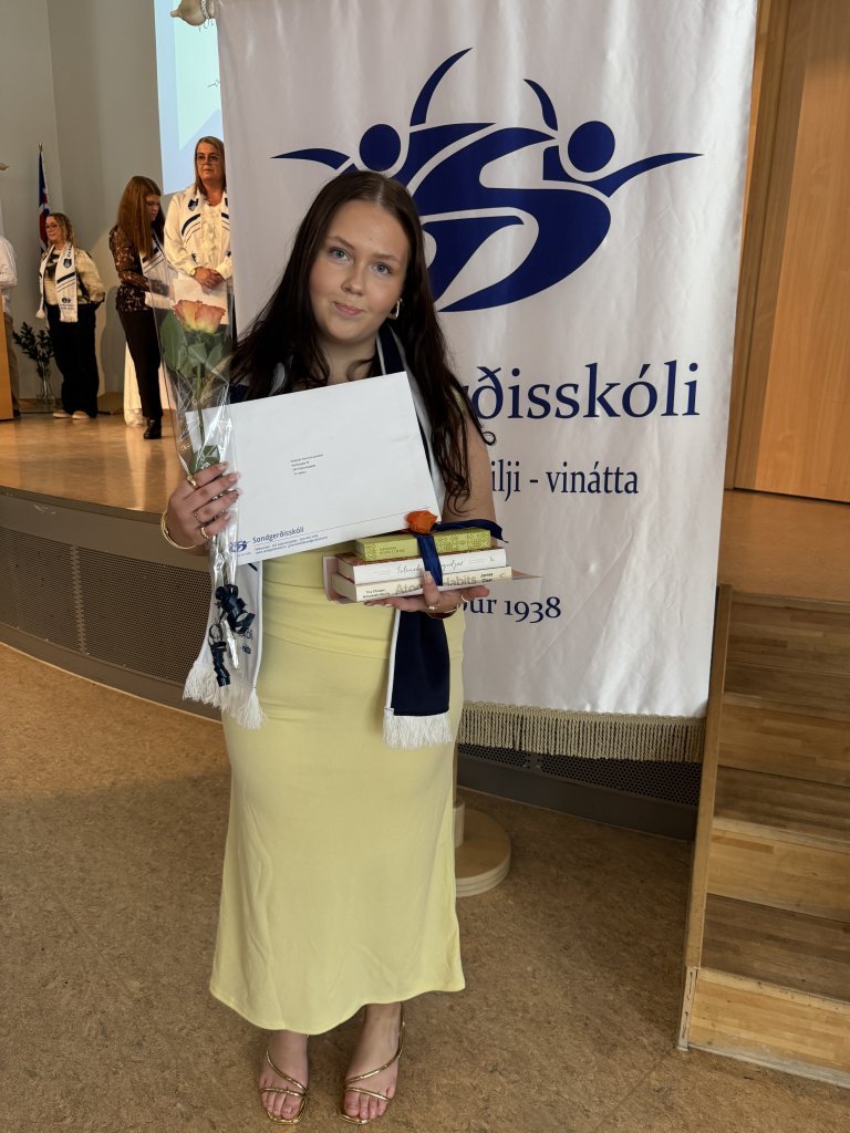 Skólaslit og útskrift 10. bekkjar