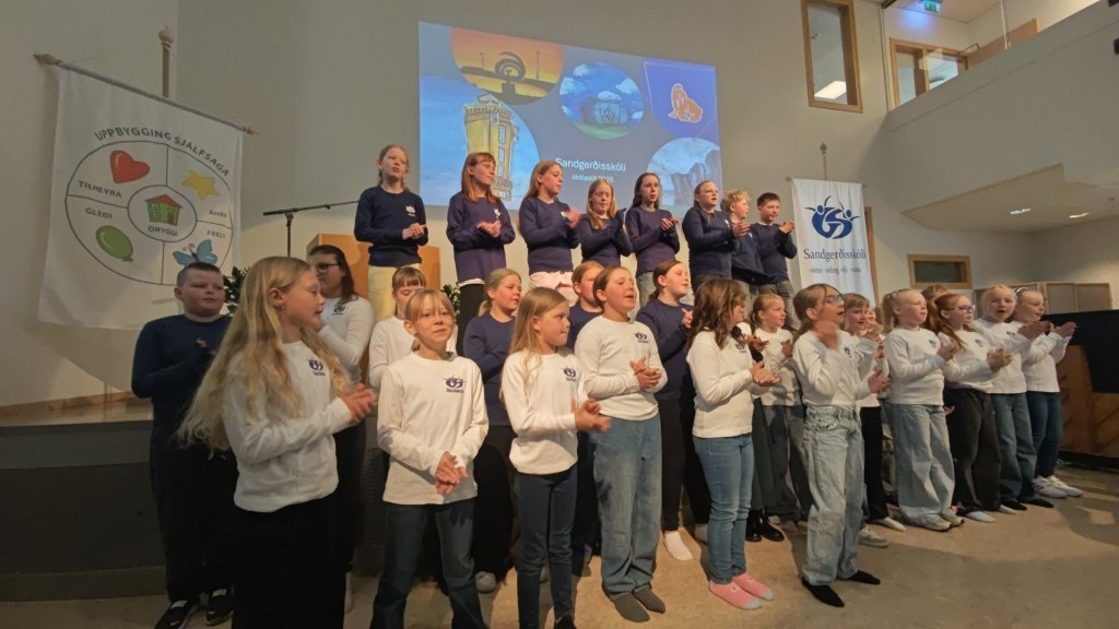 Skólaslit og útskrift 10. bekkjar