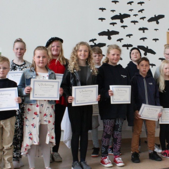 7b7937a4d6613d18471595d6d9568e44