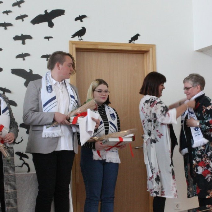 ce5cb7e74ce6cee24e7062028f7ef49d