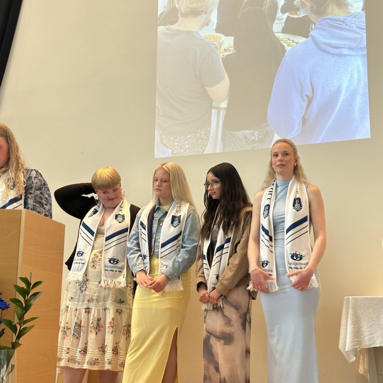 Skólaslit og útskrift 10. bekkjar