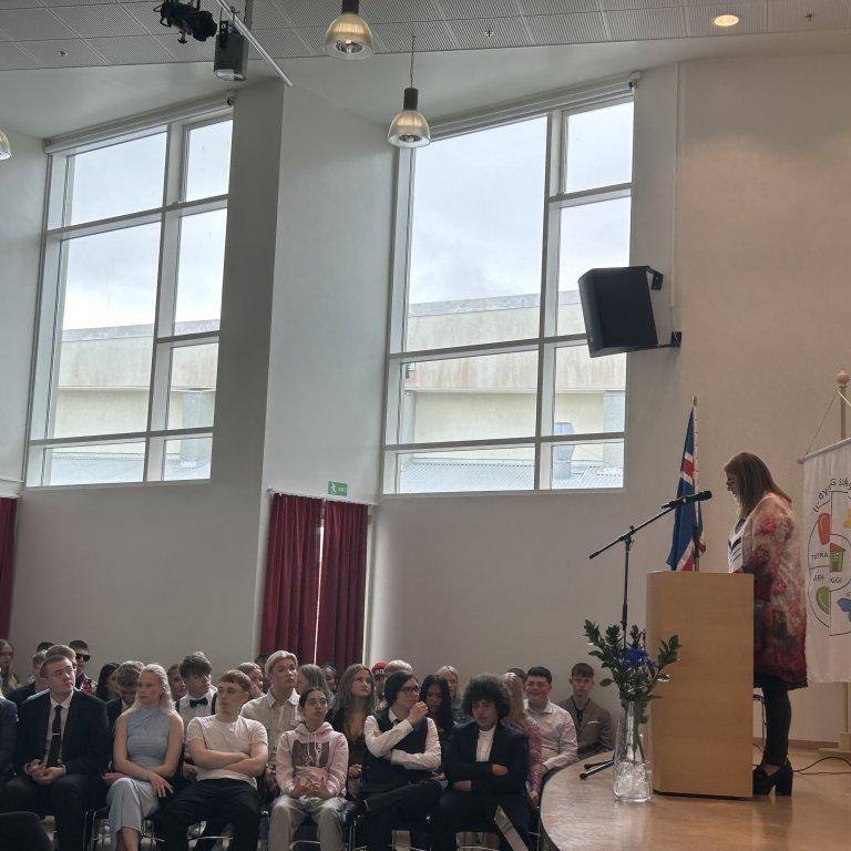 Skólaslit og útskrift 10. bekkjar